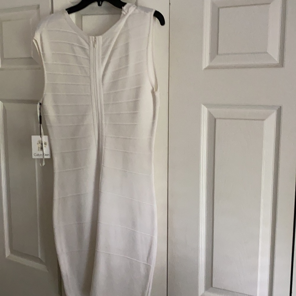 White, Calvin Klein - Picture 2 of 3